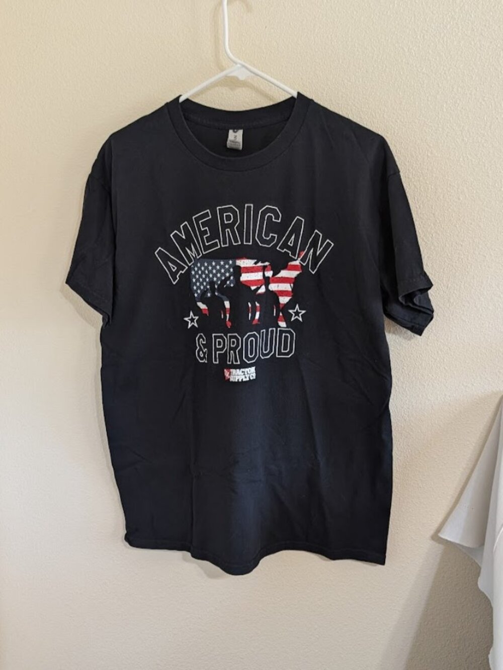 Black T Shirt Tractor Supply Company Large Patriotic Flag Red White and Blue
